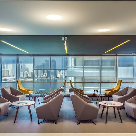The Act Hotel Σάρτζα Ανέσεις φωτογραφία The lounge at the airport