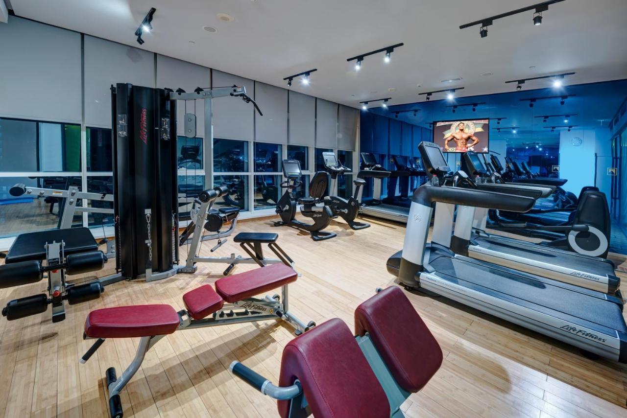 The Act Hotel Σάρτζα Εξωτερικό φωτογραφία The gym at the hotel