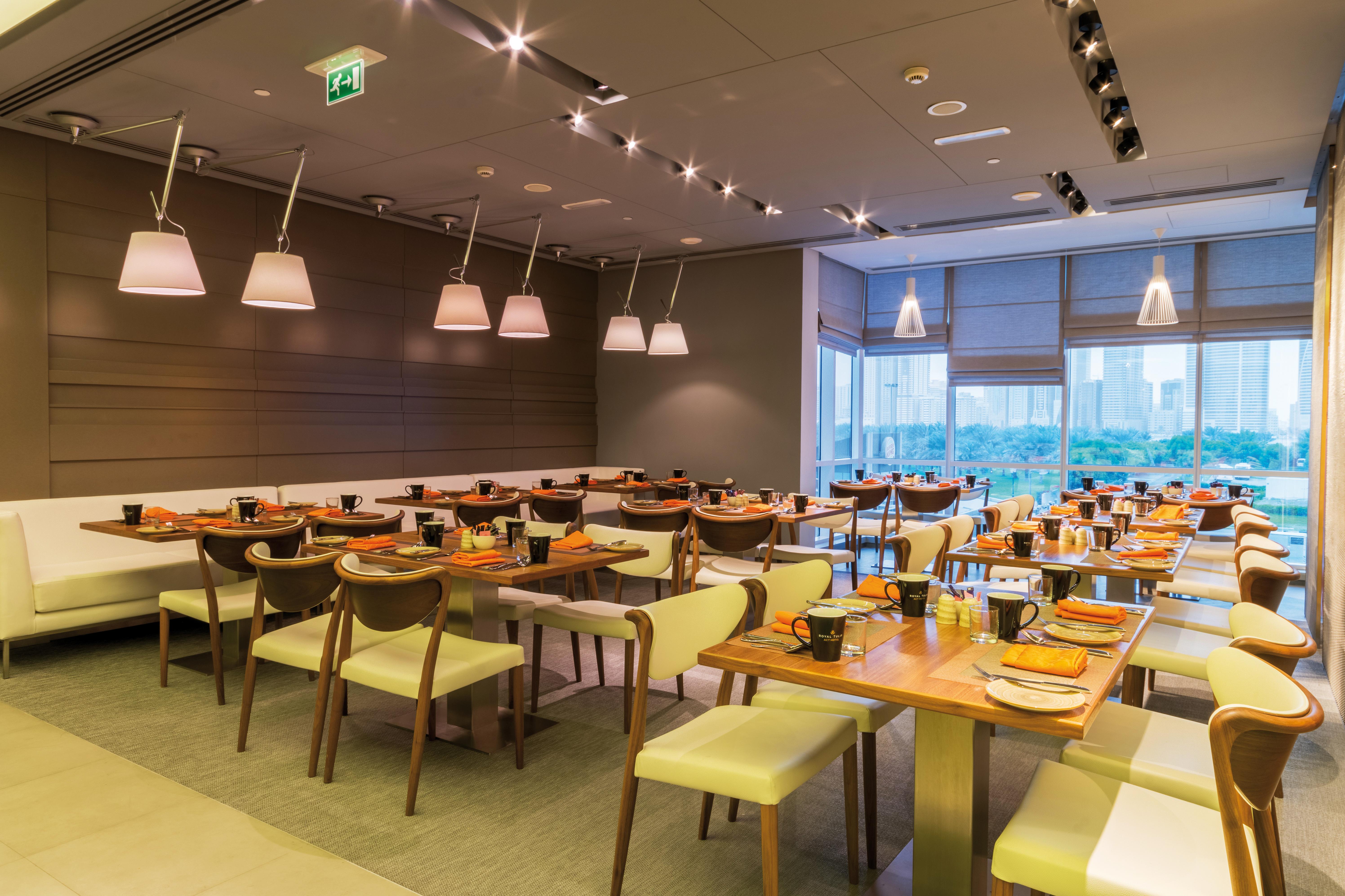 The Act Hotel Σάρτζα Εξωτερικό φωτογραφία The restaurant