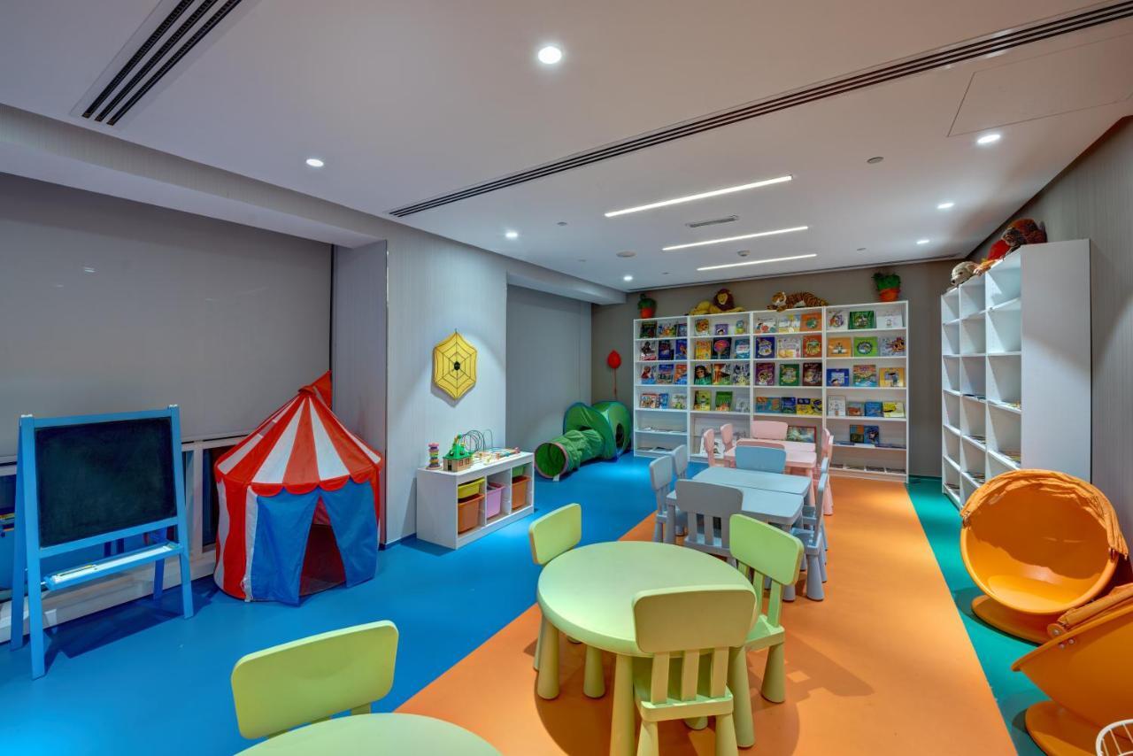 The Act Hotel Σάρτζα Εξωτερικό φωτογραφία Kids Club